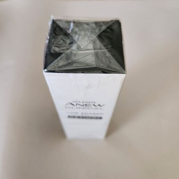 Isa Knox Anew Clinical Line Eraser With Retinol 1.0 fl.oz - Picture 2 of 5